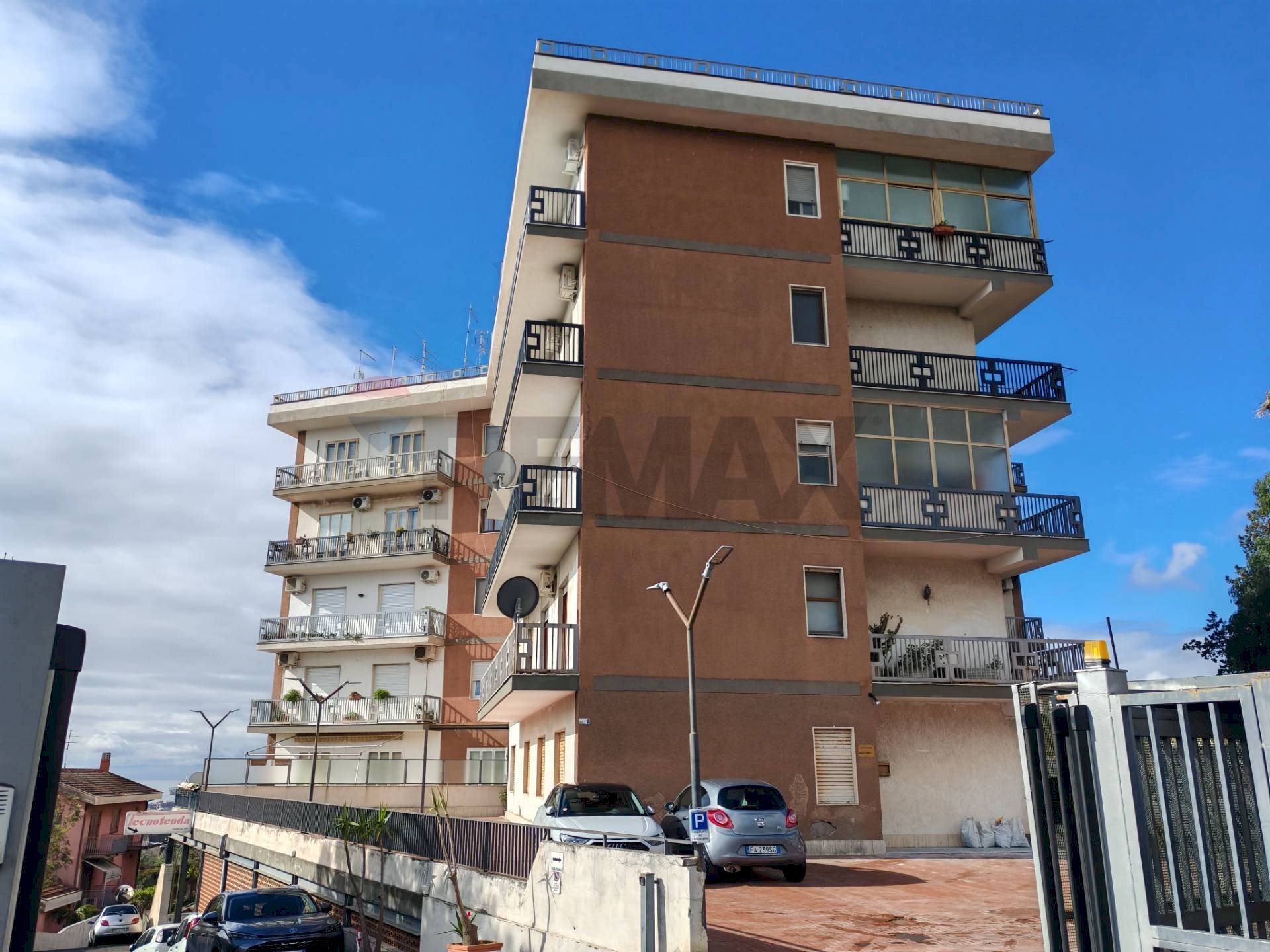 Edificio all\'aperto - Appartamento Via Nuovaluce
 
50, Tremestieri Etneo - foto 2