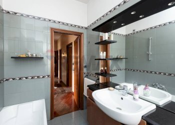 Bagno - Appartamento Via Nuovaluce
 
50, Tremestieri Etneo - foto 21