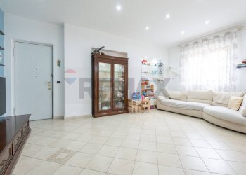 open space - Trilocale VIA DEL BOSCO
 
308, Catania - foto 5