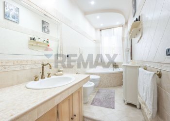 Bagno - Trilocale VIA DEL BOSCO
 
308, Catania - foto 10