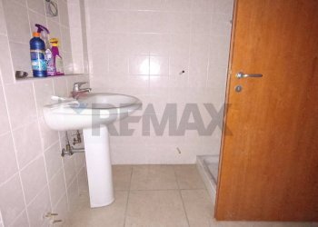 Bagno - Locale Commerciale Corso Sicilia
 
73, Enna - foto 2