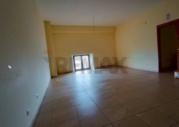 Stanza vuota - Locale Commerciale Corso Sicilia
 
73, Enna - foto 1