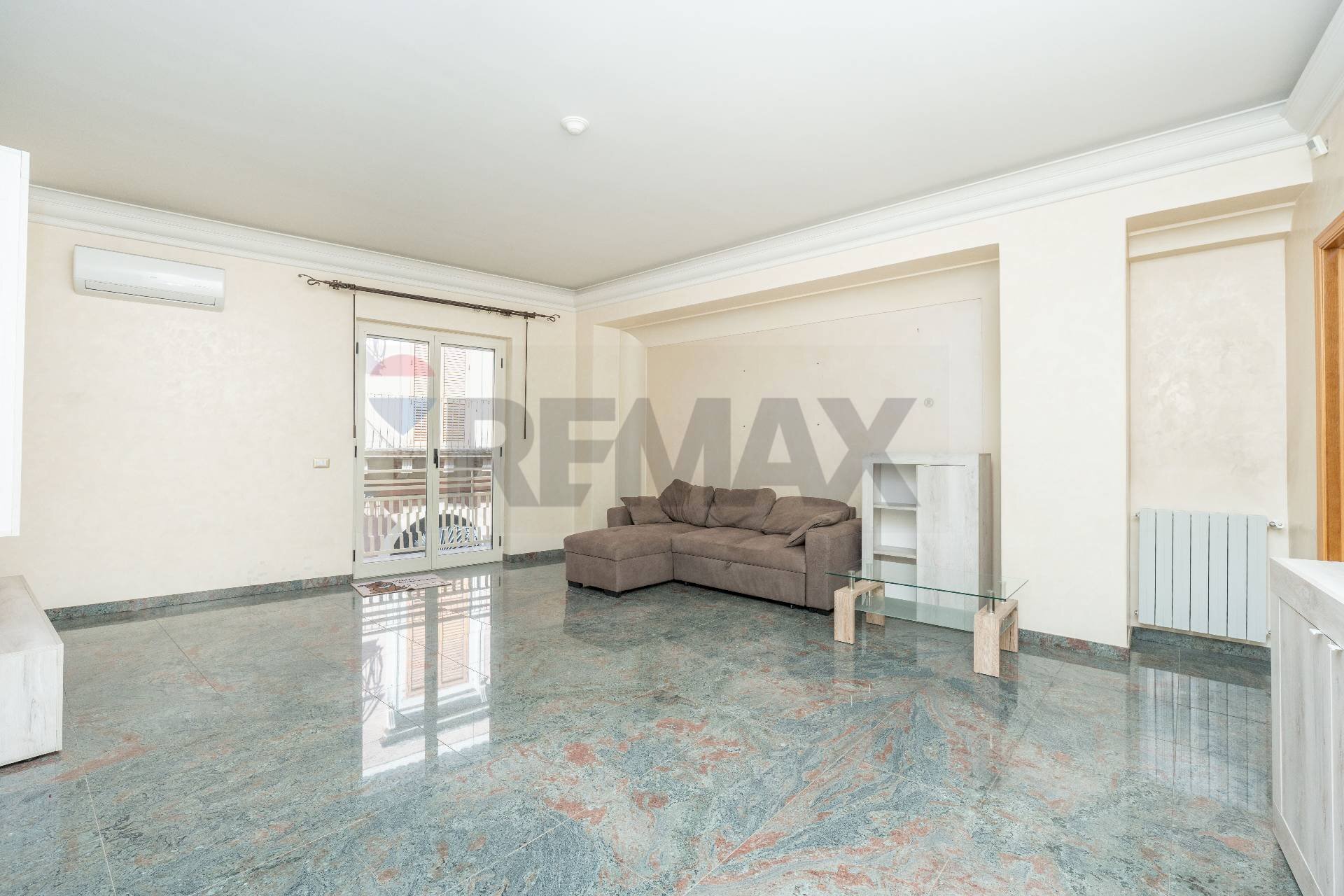 Soggiorno - Appartamento Via Fratelli Cairoli
31, Misterbianco - foto 3