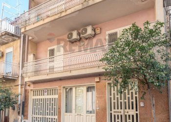 Edificio all\'aperto - Appartamento Via Fratelli Cairoli
 
31, Misterbianco - foto 1