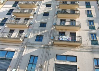 Edificio all\'aperto - Stabile - Palazzo Corso Sicilia
 
73, Enna - foto 1
