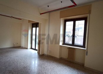 Stanza vuota - Stabile - Palazzo Corso Sicilia
 
73, Enna - foto 16