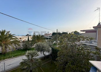 Edificio all\'aperto - Four-room apartment via Giordano e Marando
 
3, Manfredonia - photo 7