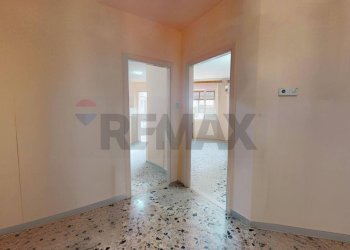 Hall / corridoio - Four-room apartment via Giordano e Marando
 
3, Manfredonia - photo 9