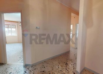 Hall / corridoio - Four-room apartment via Giordano e Marando
 
3, Manfredonia - photo 10
