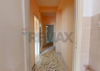 Hall / corridoio - Four-room apartment via Giordano e Marando
 
3, Manfredonia - photo 19