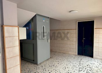 Ricezione / Lobby - Four-room apartment via Giordano e Marando
 
3, Manfredonia - photo 22