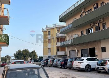 Edificio all\'aperto - Four-room apartment via Giordano e Marando
 
3, Manfredonia - photo 31