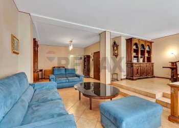 Soggiorno / pranzo - Trilocale via Masotto
 
23, Milano - foto 1