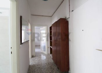 Hall / corridoio - Bilocale via Savona
 
12, Milano - foto 9