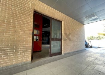 Terrazza - Locale Commerciale Via A. Colagrande
 
2/B, L'Aquila - foto 5