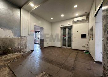 Ricezione / Lobby - Locale Commerciale via campana
 
240, Pozzuoli - foto 10