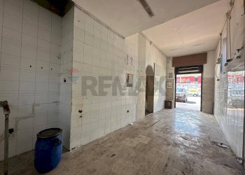 Parcheggio - Locale Commerciale via campana
 
240, Pozzuoli - foto 12