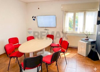 Sala da pranzo - Three-room apartment Piazza Nicola Amodio
 
15, Pollena Trocchia - photo 3