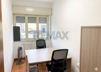 Ufficio - Three-room apartment Piazza Nicola Amodio
 
15, Pollena Trocchia - photo 6