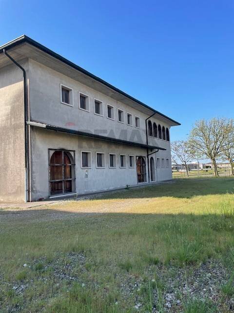 Edificio all\'aperto - Trilocale Via Mantova
175, Cerea - foto 2