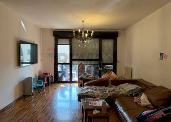 Soggiorno - Apartment Viale San Lazzaro
 
118, Vicenza - photo 6