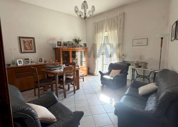 Sala da pranzo - Trilocale Via Pietro Sciaudone
 
3, Carinola - foto 4