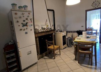 Sala da pranzo - Trilocale Via Pietro Sciaudone
 
3, Carinola - foto 6