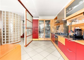 Cucina - Villa Via Bernina
 
16, Camparada - foto 8