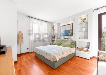 Camera / camera da letto - Villa Via Bernina
 
16, Camparada - foto 11