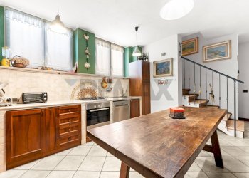 Cucina - Villa Via Bernina
 
16, Camparada - foto 24