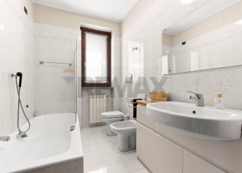 Bagno - Villa Via Bernina
 
16, Camparada - foto 35