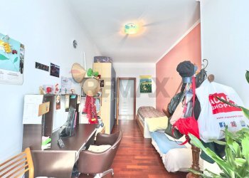 Camera / camera da letto - Three-room apartment Via Conciliazione
10, Olgiate Olona - photo 8