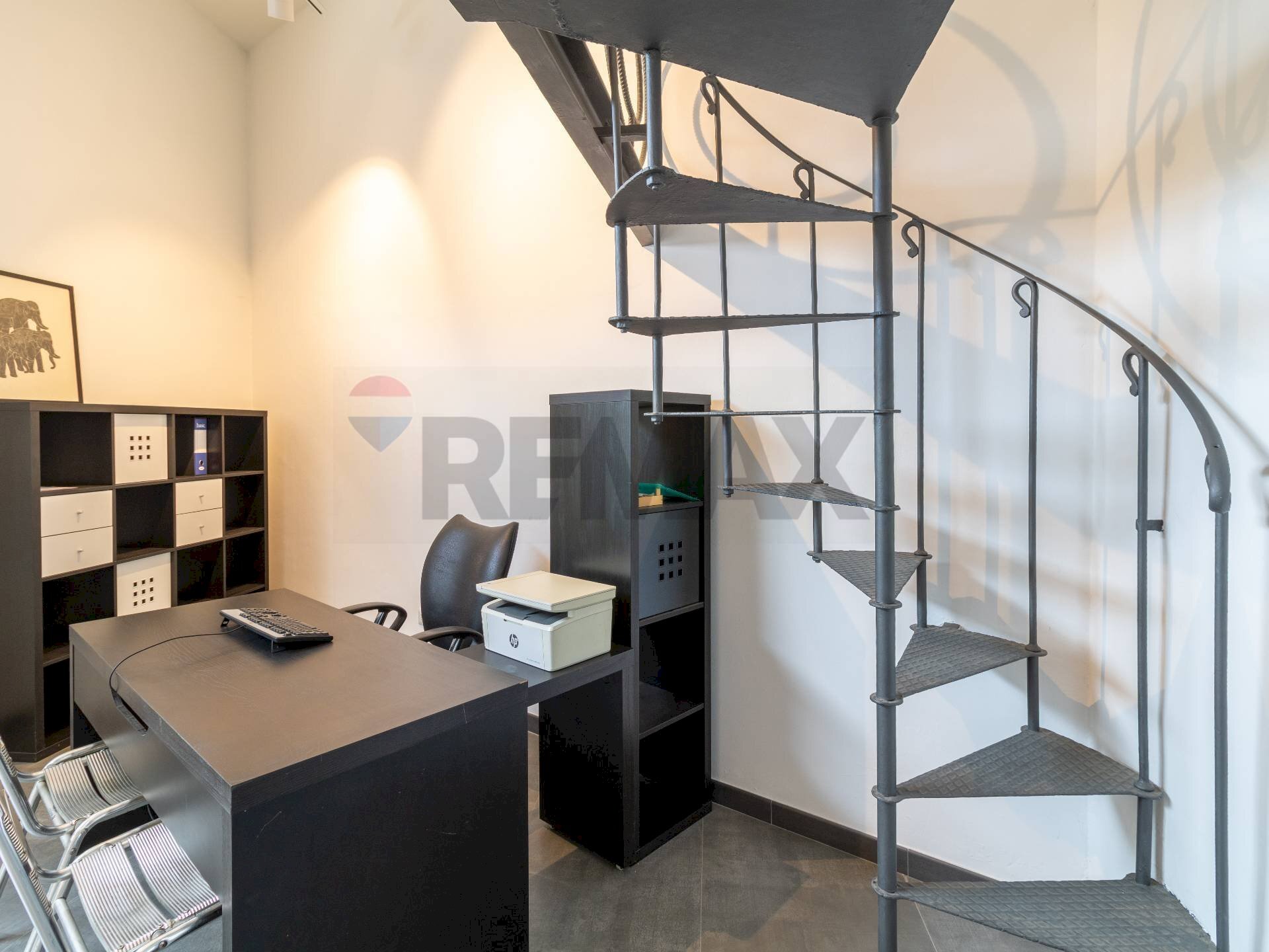 Scale - Locale Commerciale Via Mario Visintini
 
34, Guidonia Montecelio - foto 2