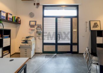 Ingresso - Locale Commerciale Via Mario Visintini
34, Guidonia Montecelio - foto 3