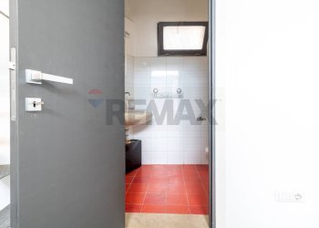 Bagno - Locale Commerciale Via Mario Visintini
34, Guidonia Montecelio - foto 13