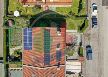 Foto 3 - Villa a Schiera Via Einaudi
 
10, None - foto 3