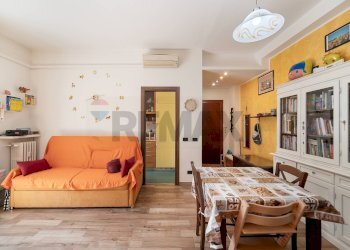 Sala da pranzo - Bilocale via Leonardo dal Vinci
 
44, Sesto San Giovanni - foto 5