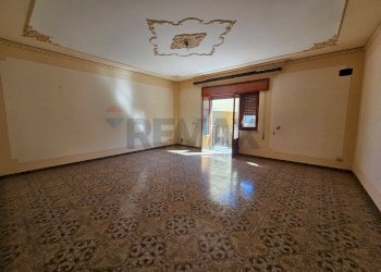 Stanza vuota - Appartamento Via Ruggero il Normanno
 
24, Bagheria - foto 3