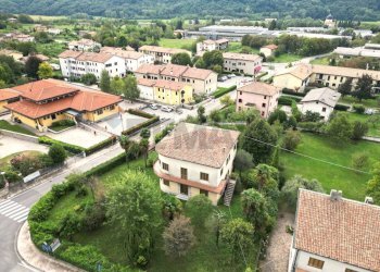 Casa all\'aperto - Casa indipendente Via Italia '61
 
1, Cison di Valmarino - foto 23