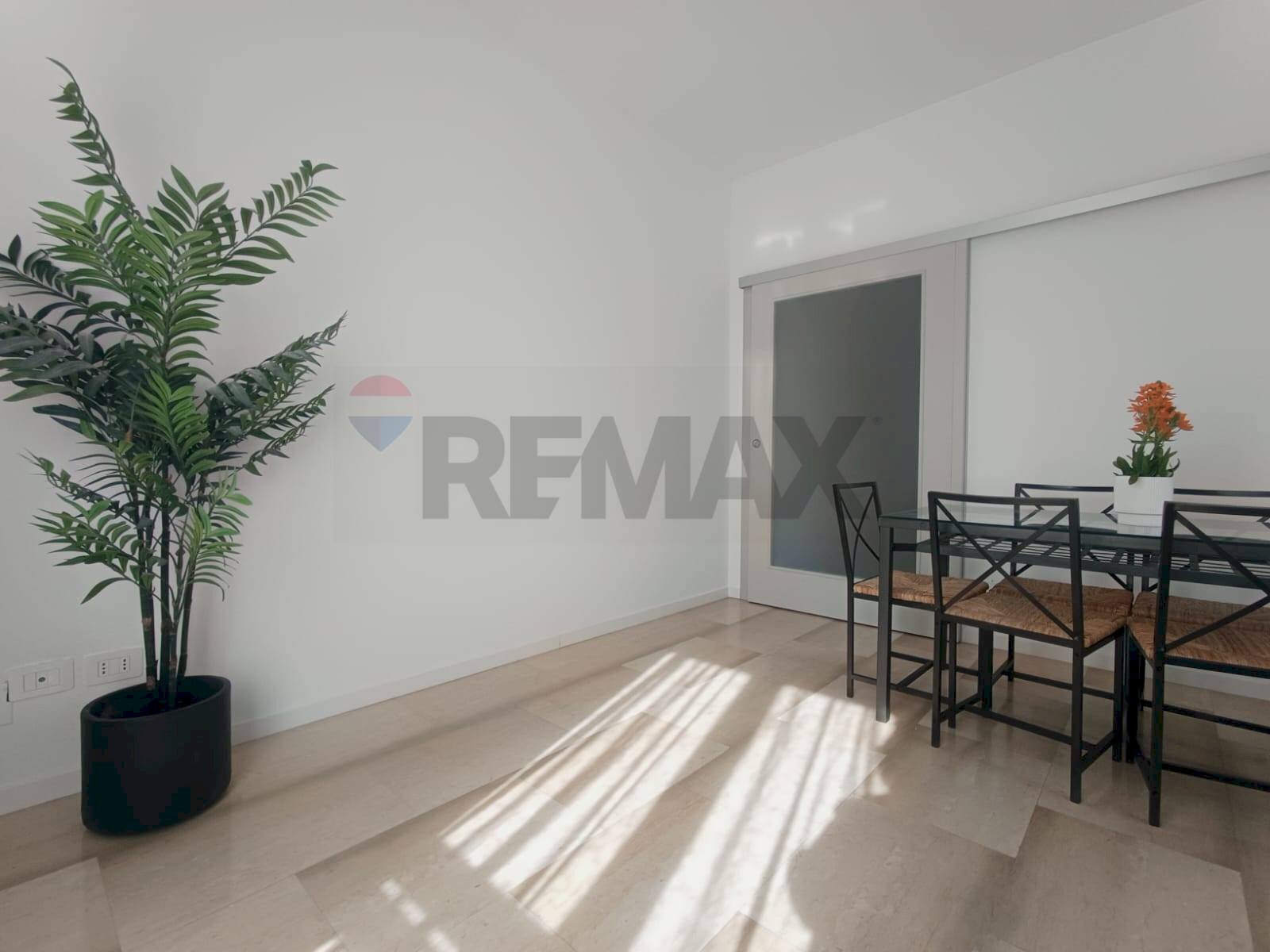 Sala da pranzo - Bilocale Via Roosevelt
 
9, Como - foto 2