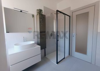 Bagno - Bilocale Via Roosevelt
 
9, Como - foto 9