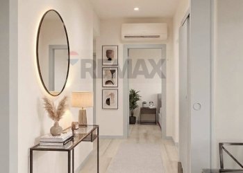 Hall / corridoio - Bilocale Via Roosevelt
 
9, Como - foto 11