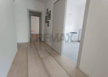 Hall / corridoio - Bilocale Via Roosevelt
 
9, Como - foto 12