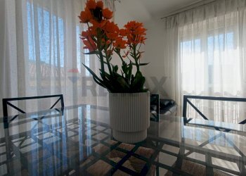 Ricezione / Lobby - Bilocale Via Roosevelt
 
9, Como - foto 14