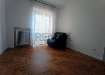 Stanza vuota - Bilocale Via Roosevelt
 
9, Como - foto 21