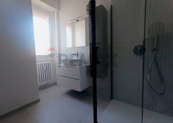 Bagno - Bilocale Via Roosevelt
 
9, Como - foto 25