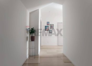 Hall / corridoio - Bilocale Via Roosevelt
 
9, Como - foto 30