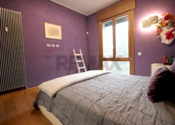 Camera / camera da letto - Two-room apartment Como - photo 26