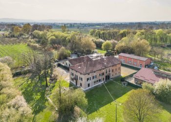 Casa all\'aperto - Casa indipendente via per san Faustino
 
31, Rubiera - foto 1