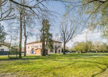 Casa all\'aperto - Locale Commerciale via per san Faustino
 
31, Rubiera - foto 2
